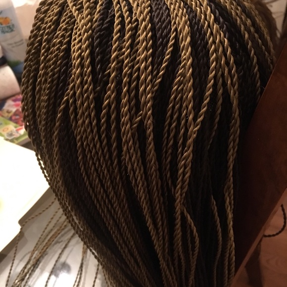 Braided wig - Picture 3 of 8